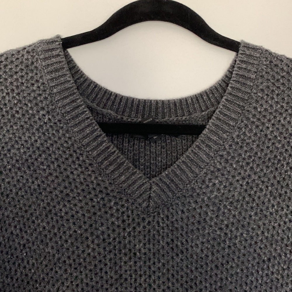 Banana Republic Womens gray Sweater - Picture 2 of 3